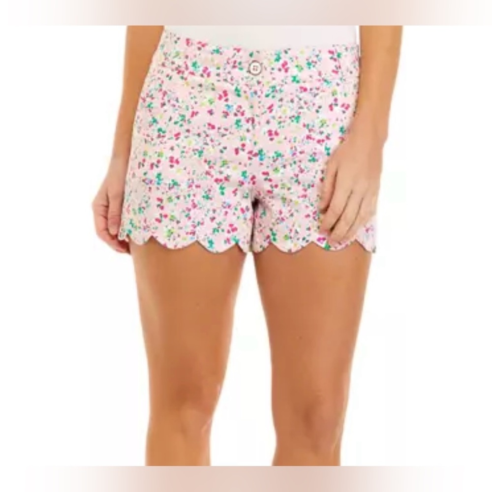 Crown & Ivy Shelby Floral Scalloped Shorts Size 4